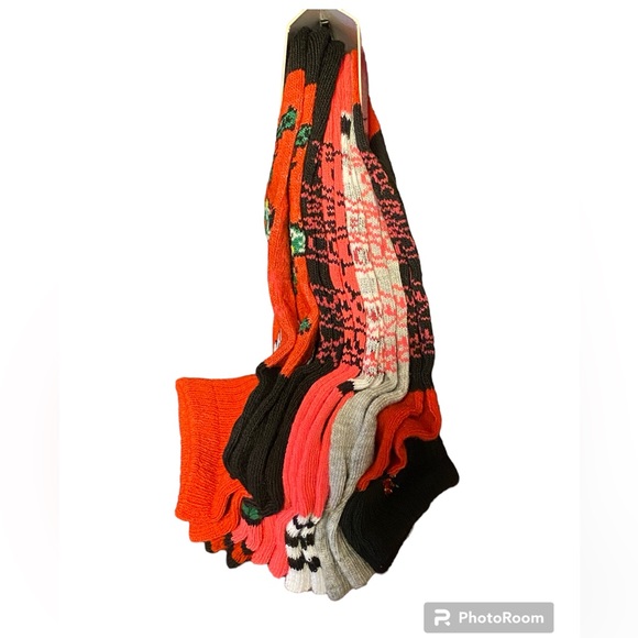 NWT•Betsey Johnson Women’s Christmas theme 6pair pk quarter socks - Picture 6 of 8